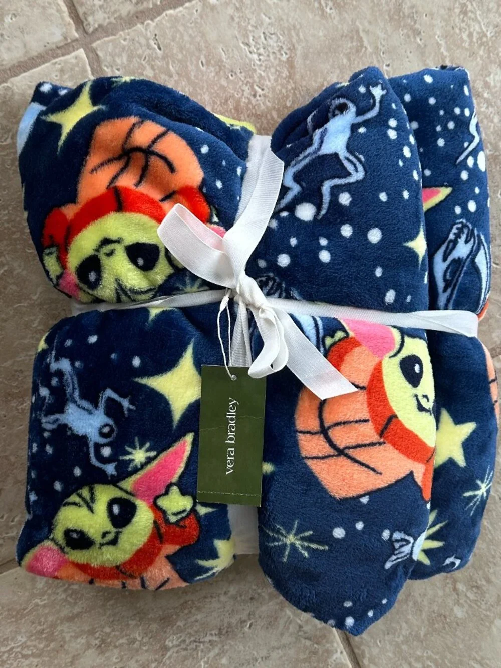 VERA BRADLEY STAR WARS MANDALORIAN THROW BLANKET:NWT GALACTIC CRAVING GROGU